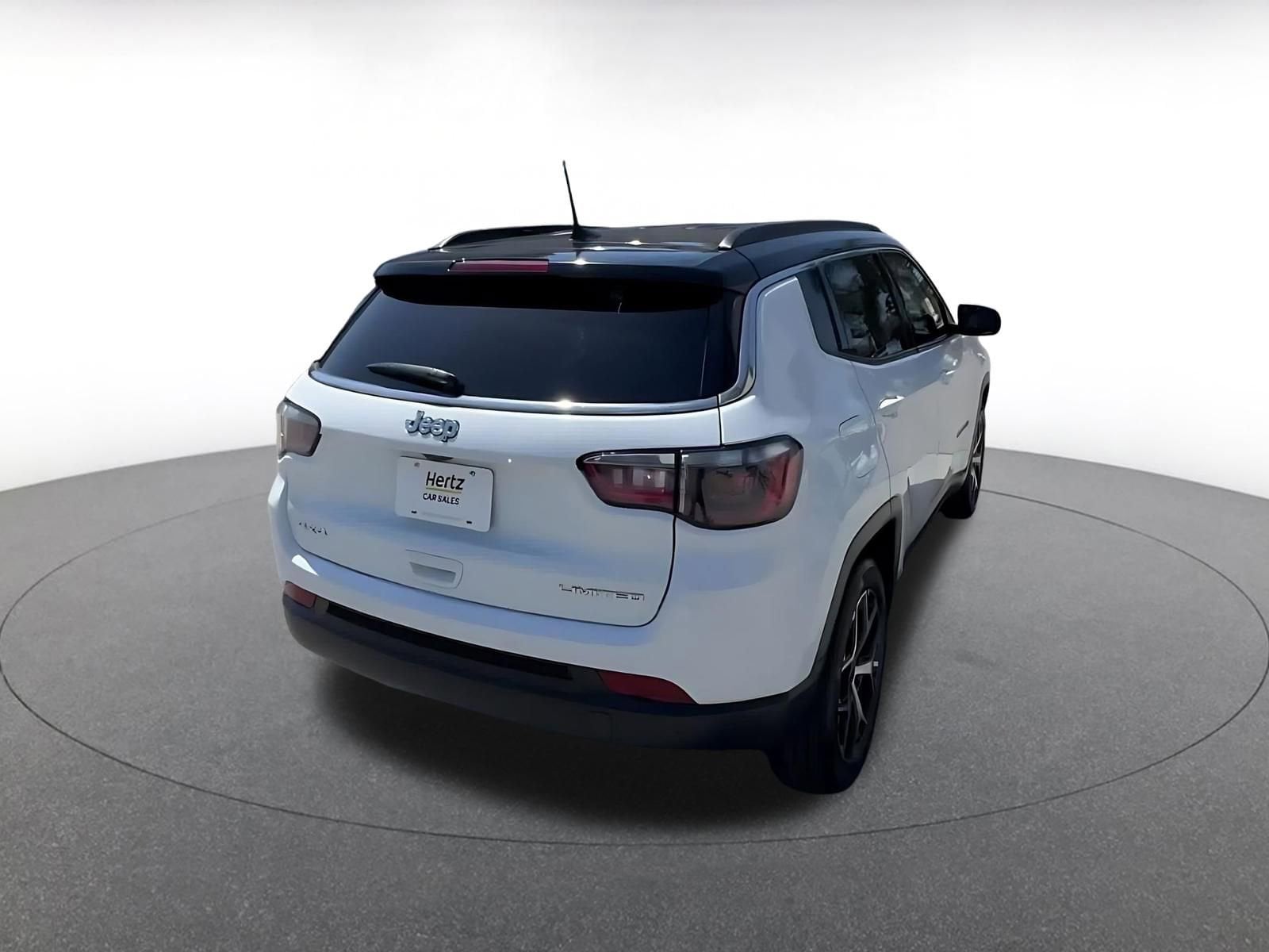 Thumbnail: 2025 Jeep Compass - 14