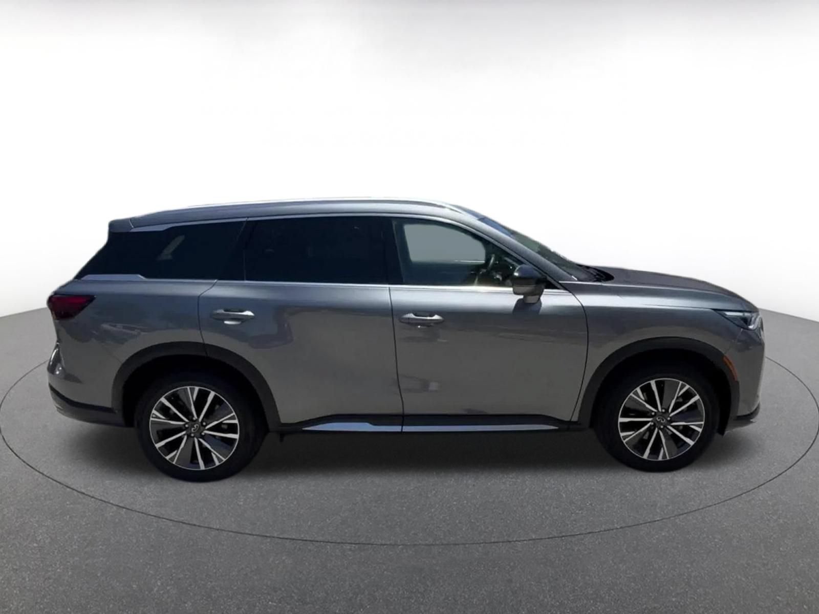 Thumbnail: 2026 INFINITI QX60 - 16