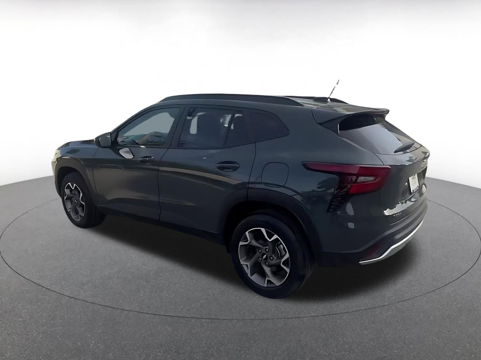 Thumbnail: 2025 Chevrolet Trax - 10