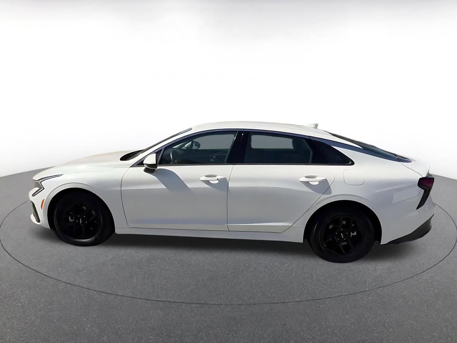 Thumbnail: 2025 Kia K5 - 9