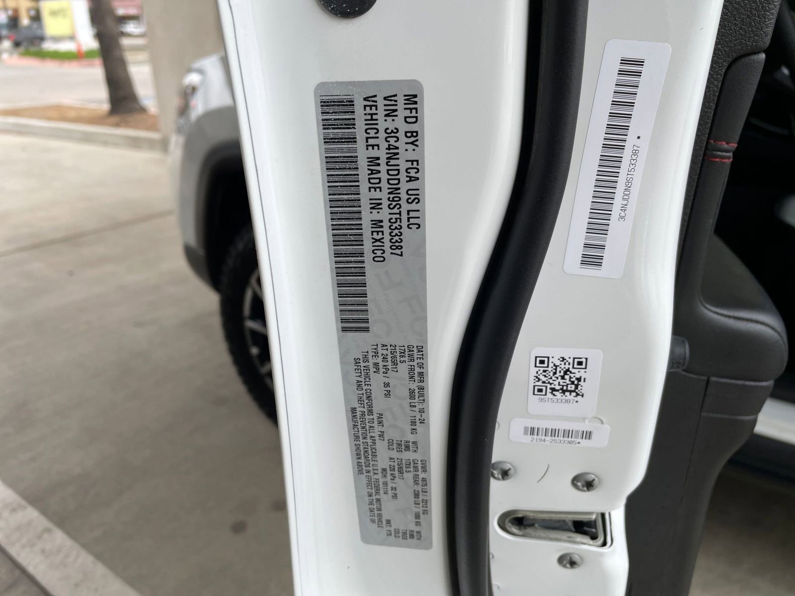 Thumbnail: 2025 Jeep Compass - 29