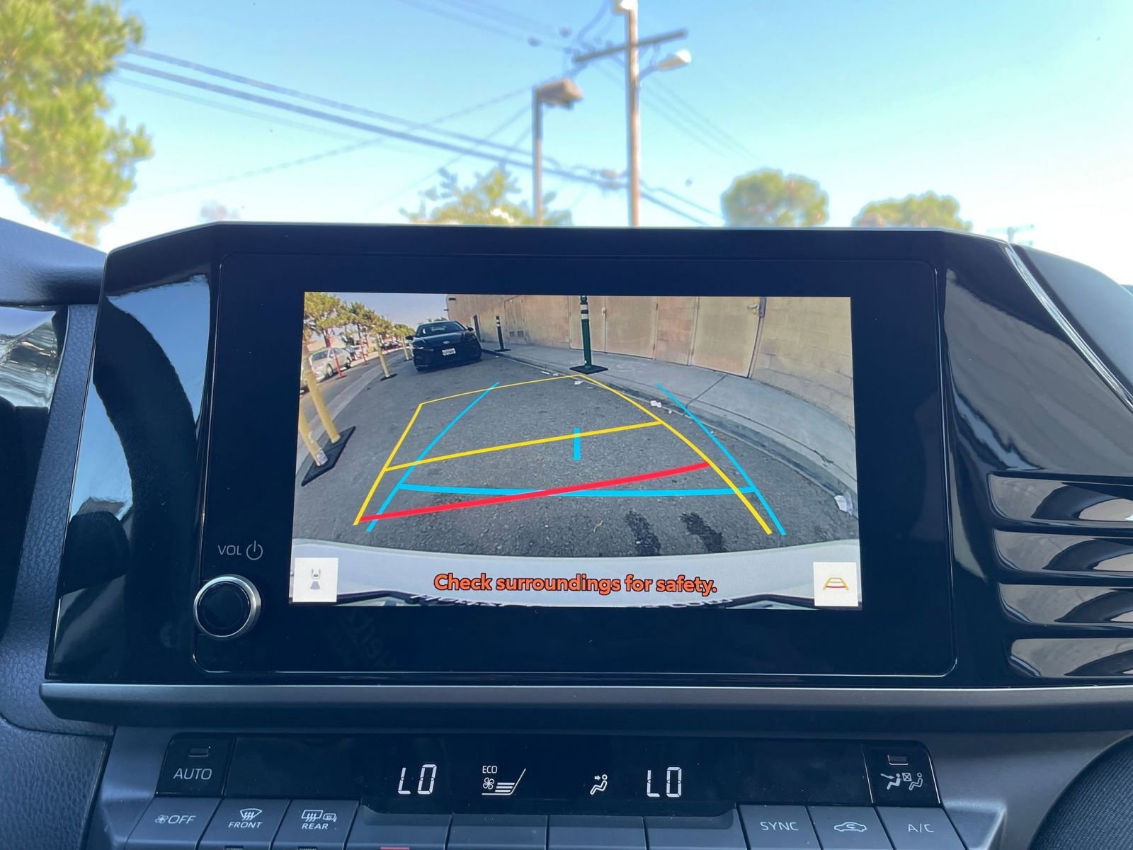 Thumbnail: 2025 Toyota Camry - 17