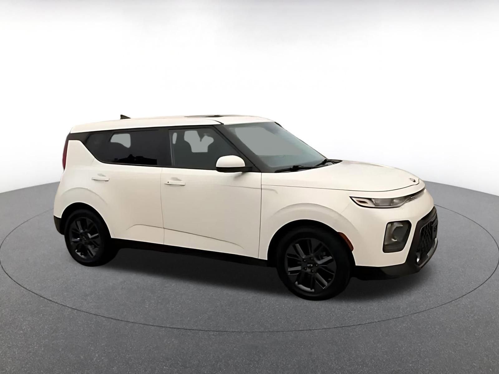 Thumbnail: 2021 Kia Soul - 2