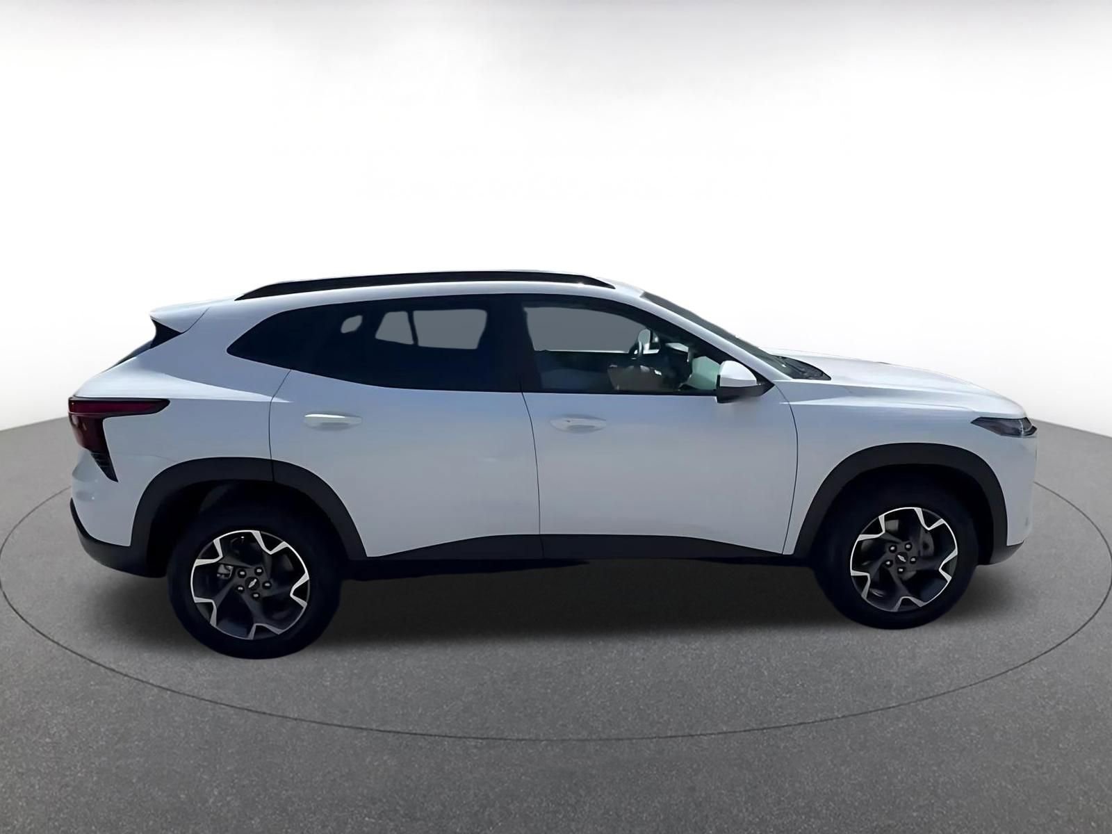 Thumbnail: 2025 Chevrolet Trax - 16