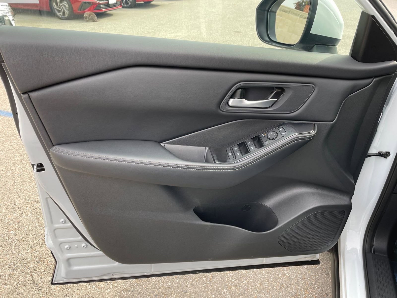 Thumbnail: 2025 Nissan Rogue - 20