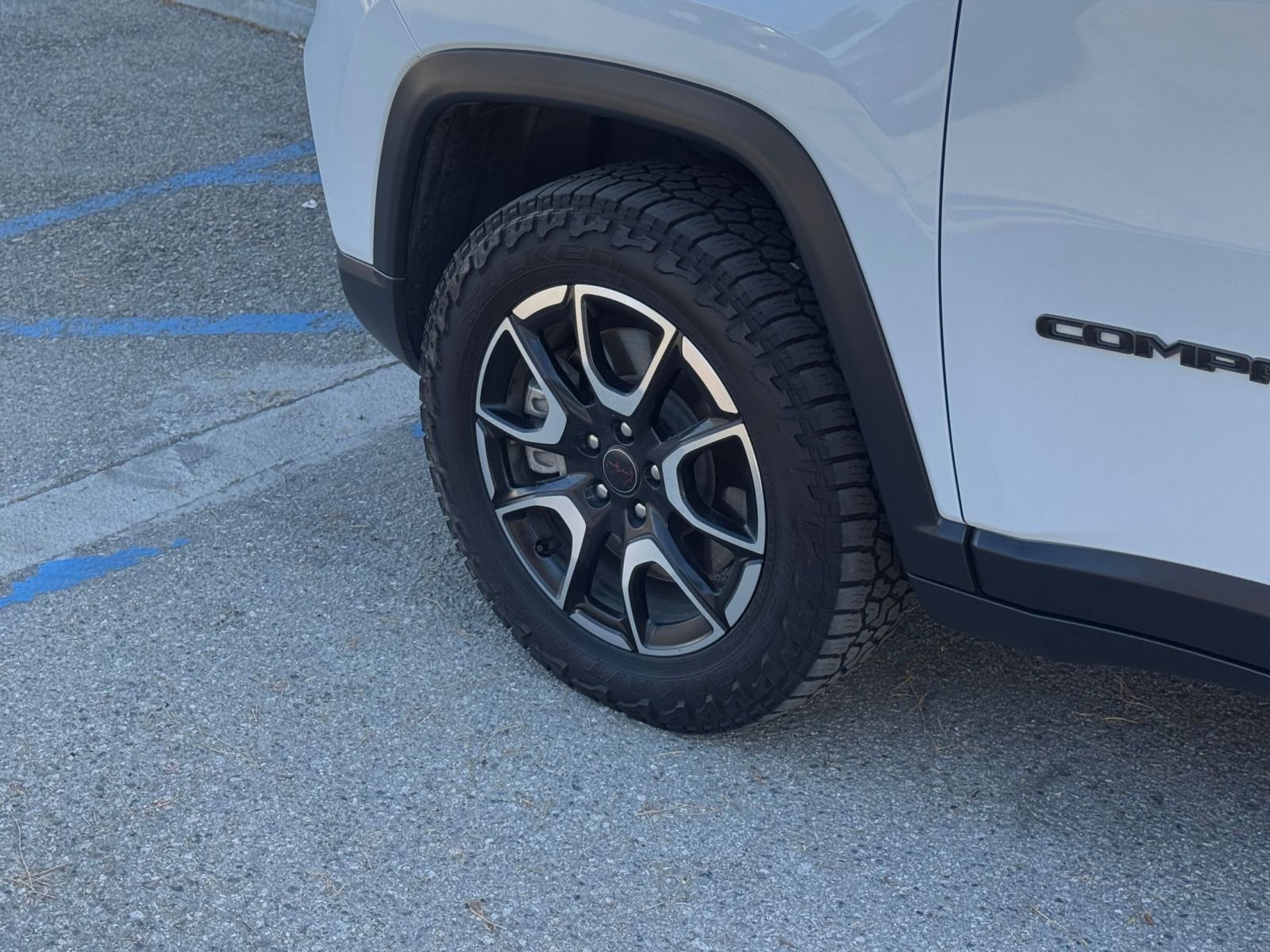 Thumbnail: 2025 Jeep Compass - 29