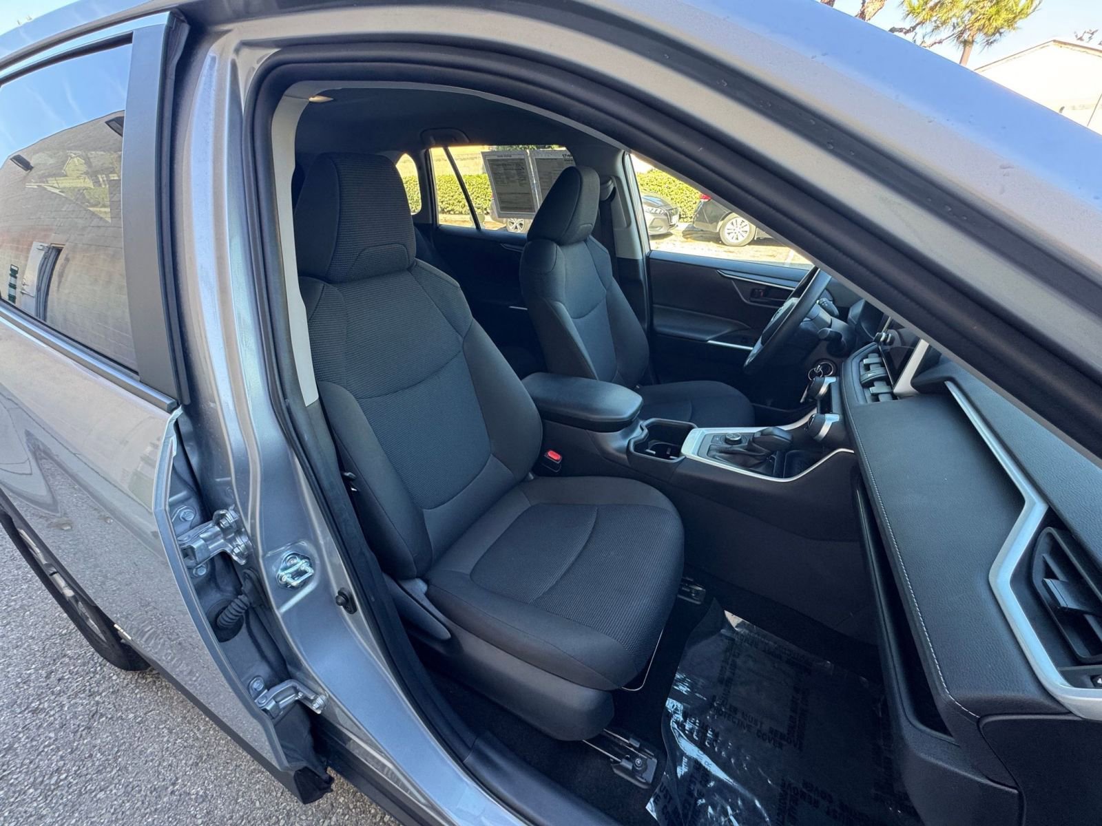 Thumbnail: 2025 Toyota RAV4 - 35