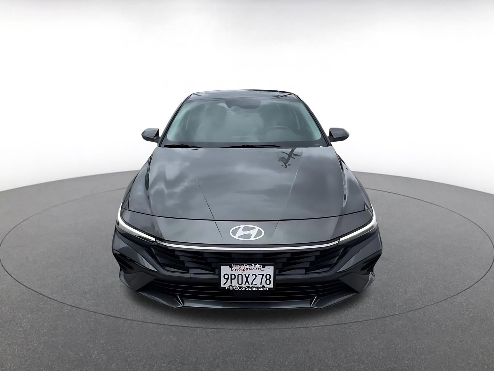 Thumbnail: 2025 Hyundai Elantra - 4