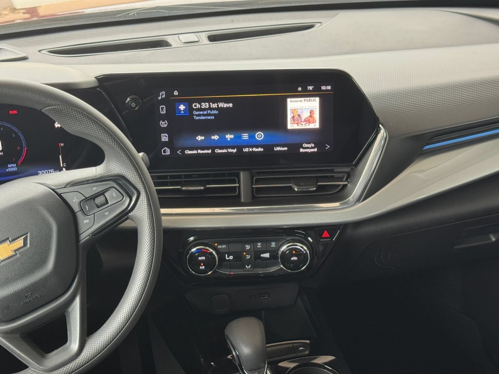 Thumbnail: 2025 Chevrolet Trax - 16