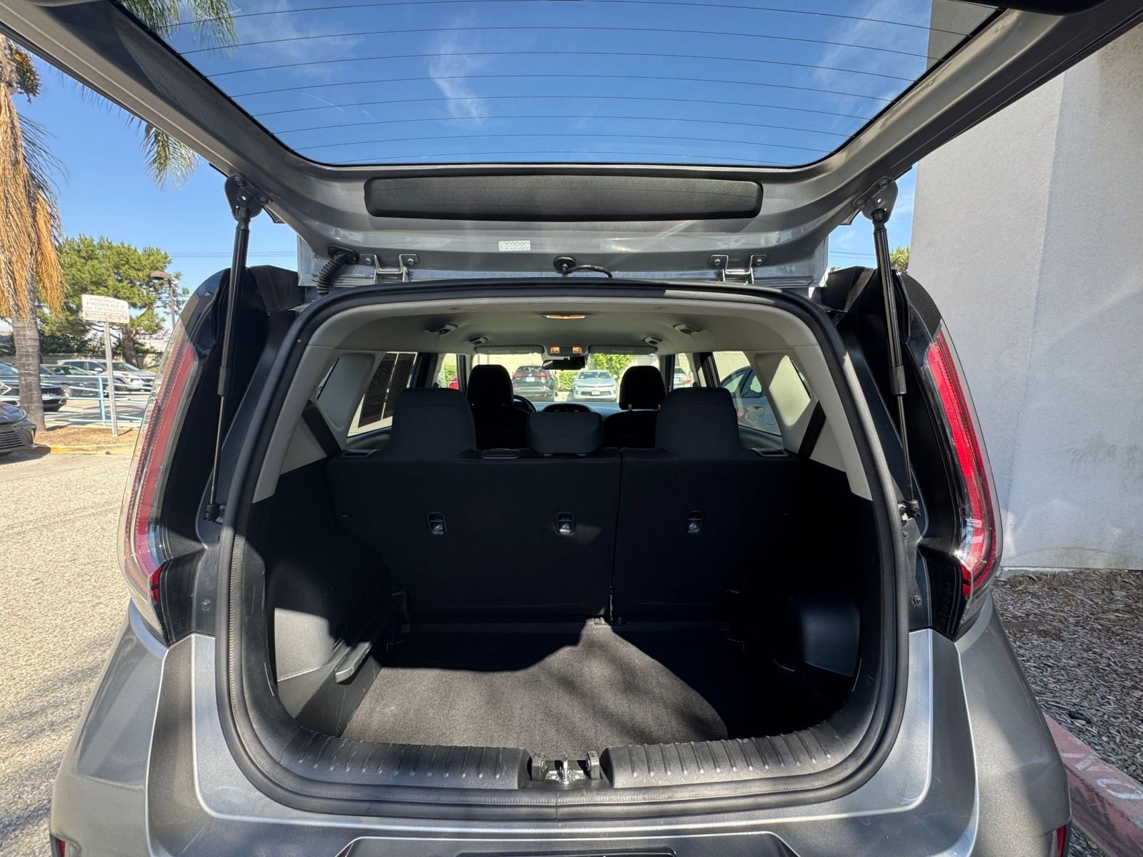 Thumbnail: 2025 Kia Soul - 29