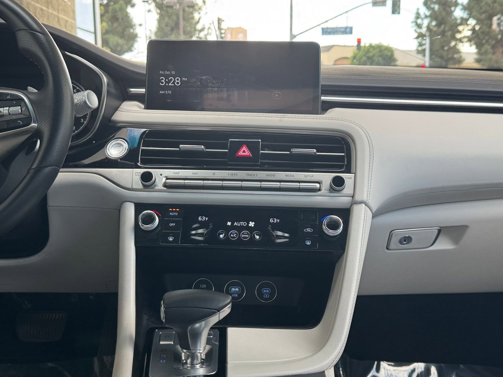 Thumbnail: 2025 Genesis G70 - 21