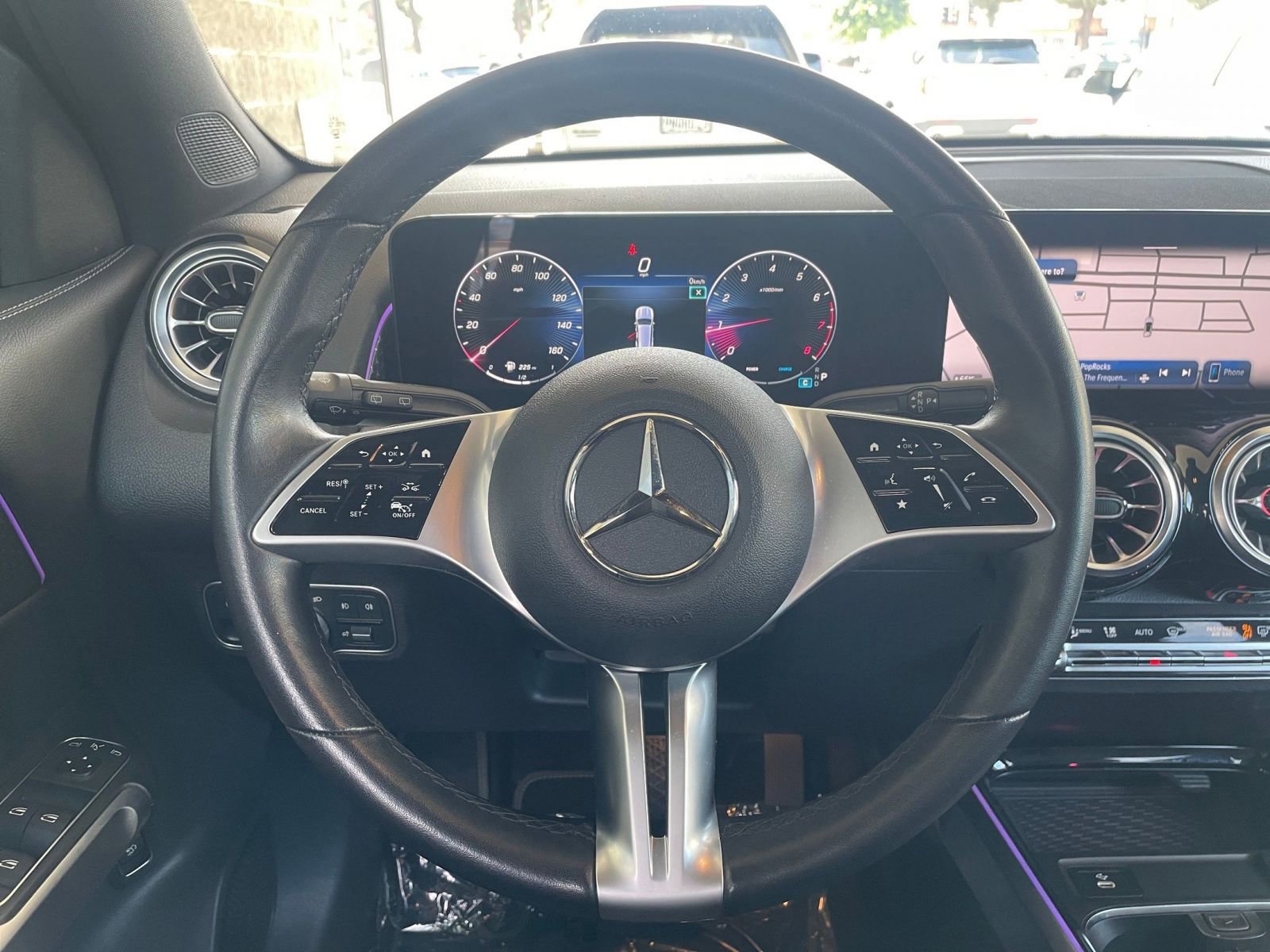 Thumbnail: 2024 Mercedes-Benz GLB - 28