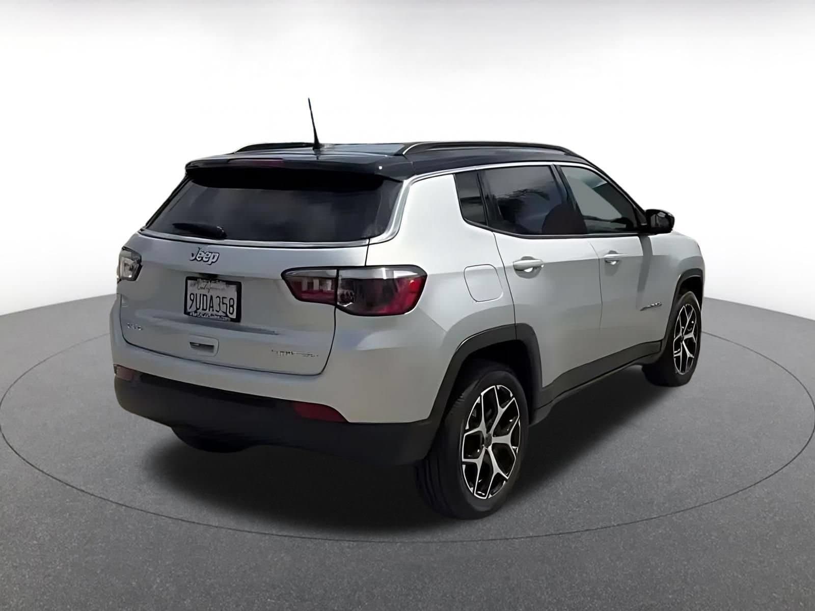 Thumbnail: 2025 Jeep Compass - 14
