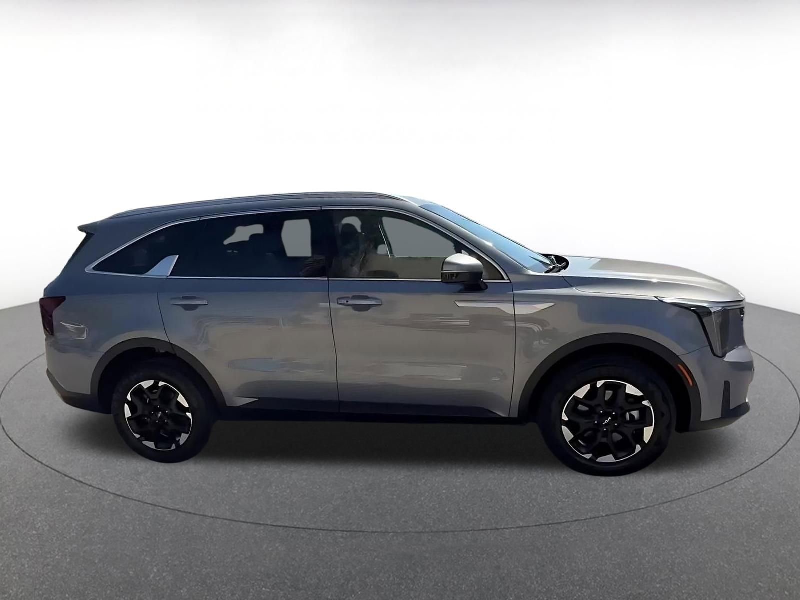 Thumbnail: 2024 Kia Sorento - 16