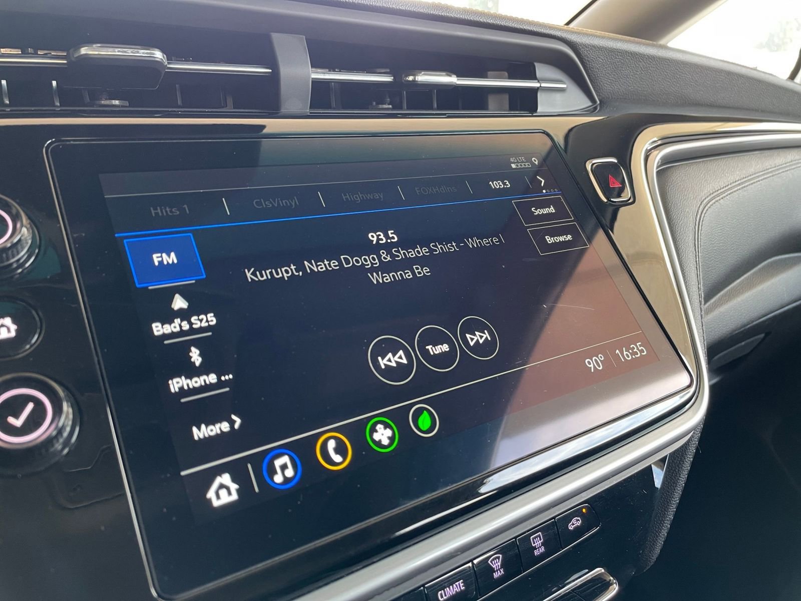 Thumbnail: 2023 Chevrolet Bolt EV - 25