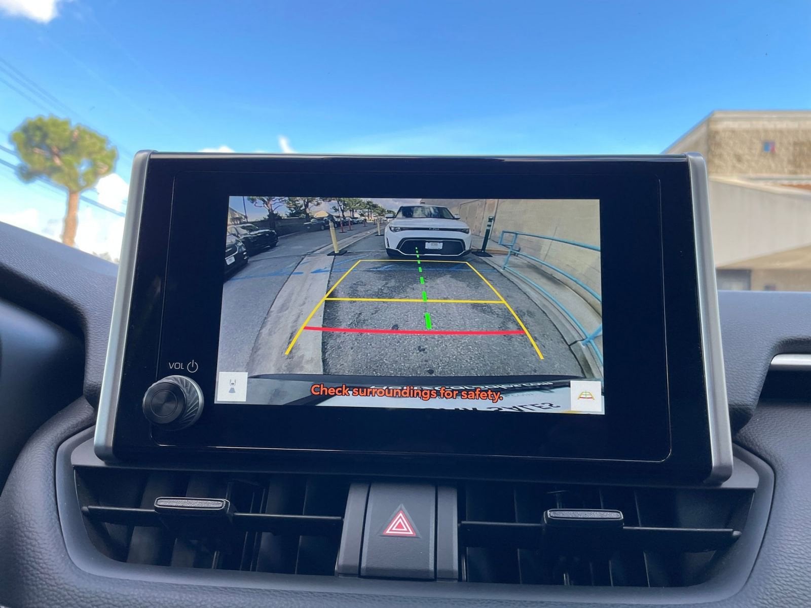 Thumbnail: 2025 Toyota RAV4 - 17