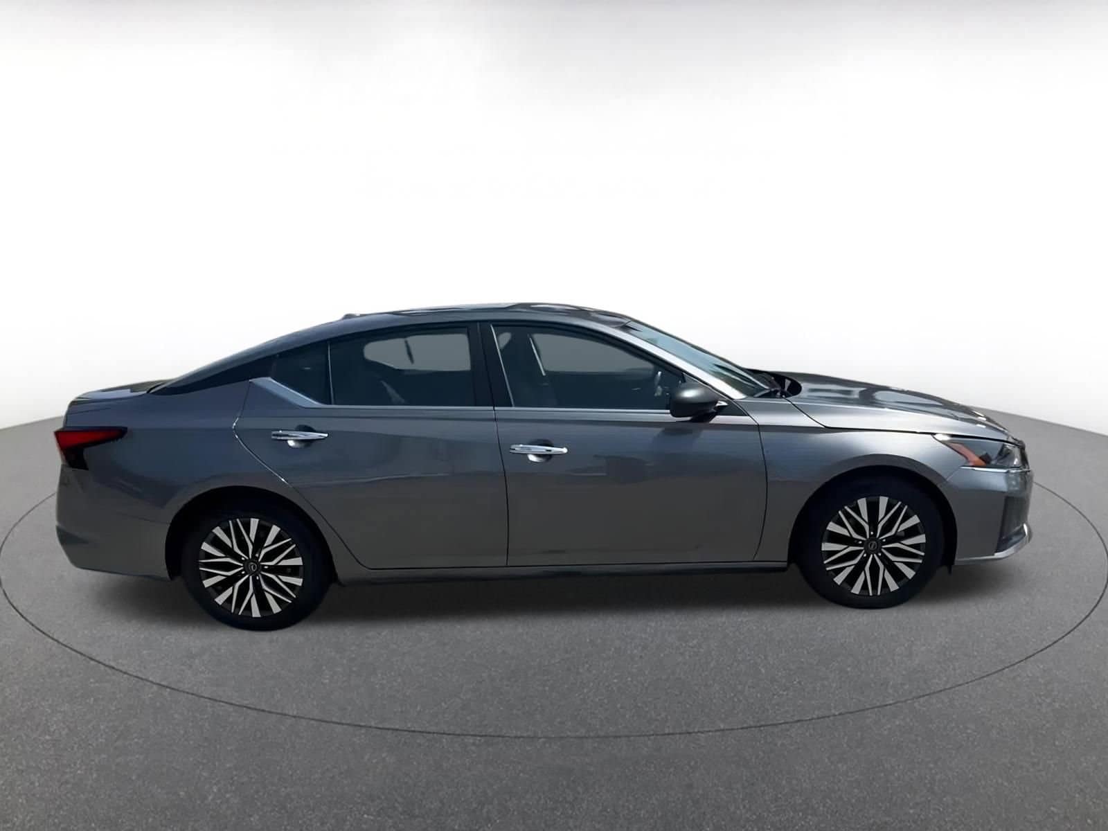 Thumbnail: 2024 Nissan Altima - 16
