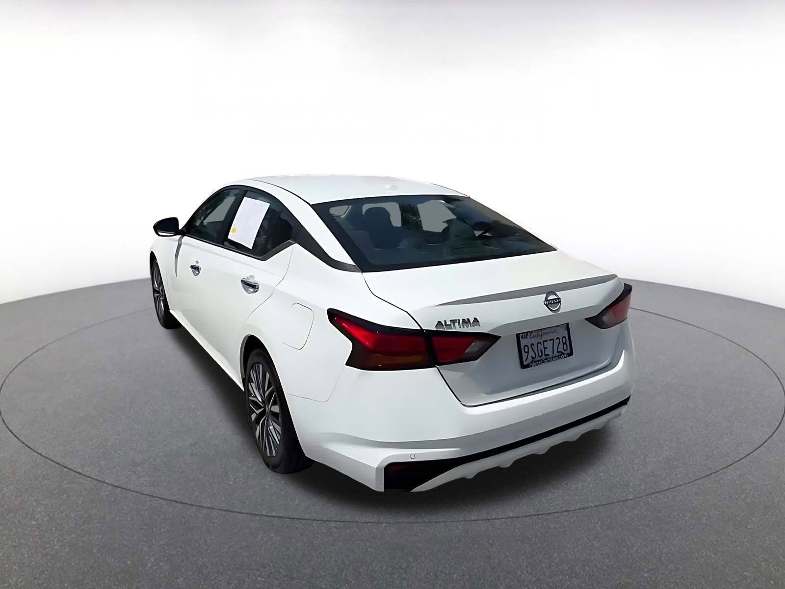 Thumbnail: 2025 Nissan Altima - 11