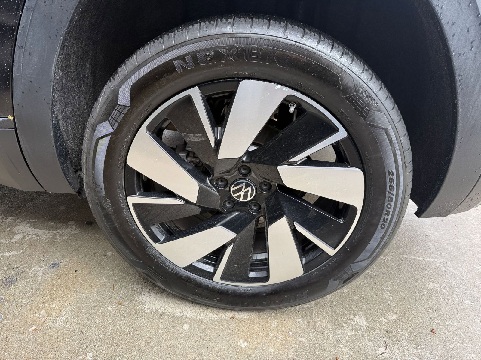 Thumbnail: 2025 Volkswagen Atlas - 25