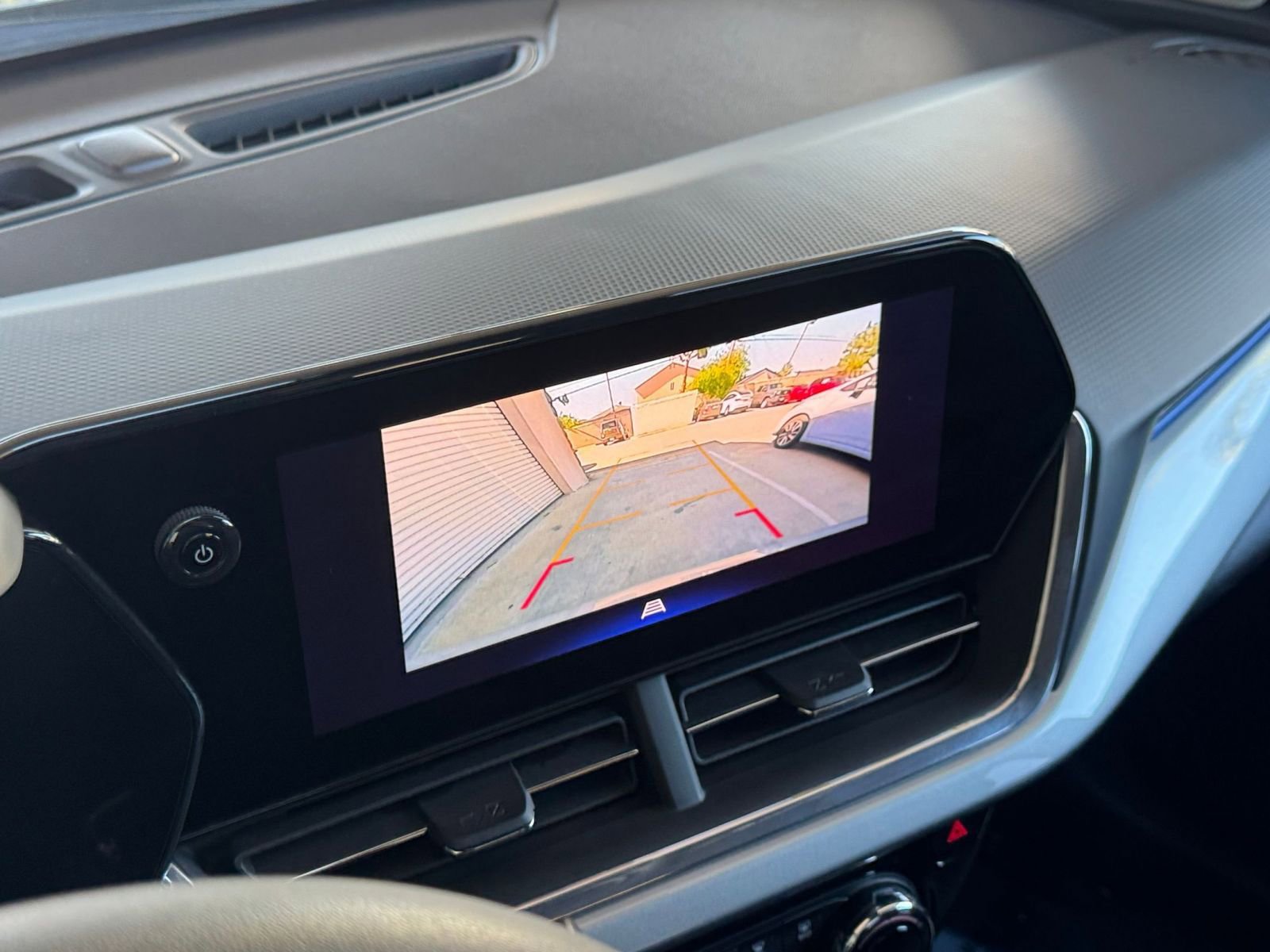 Thumbnail: 2025 Chevrolet Trax - 23