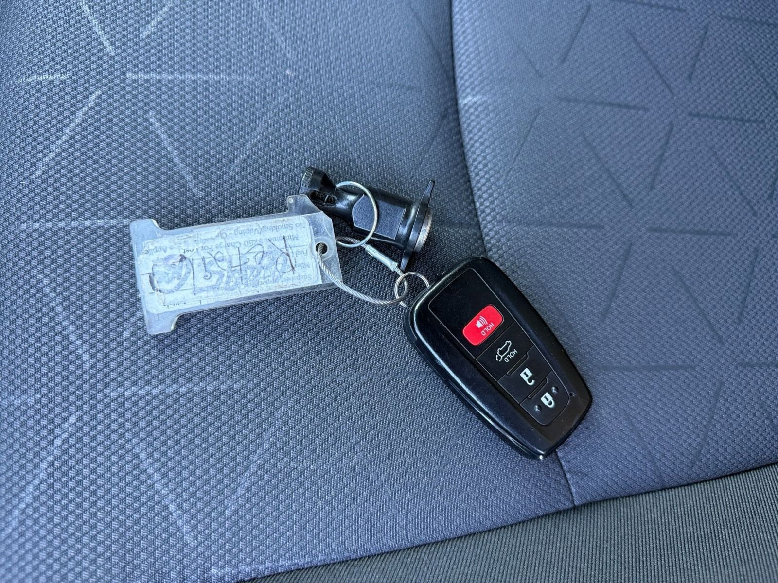 Thumbnail: 2025 Toyota RAV4 - 21