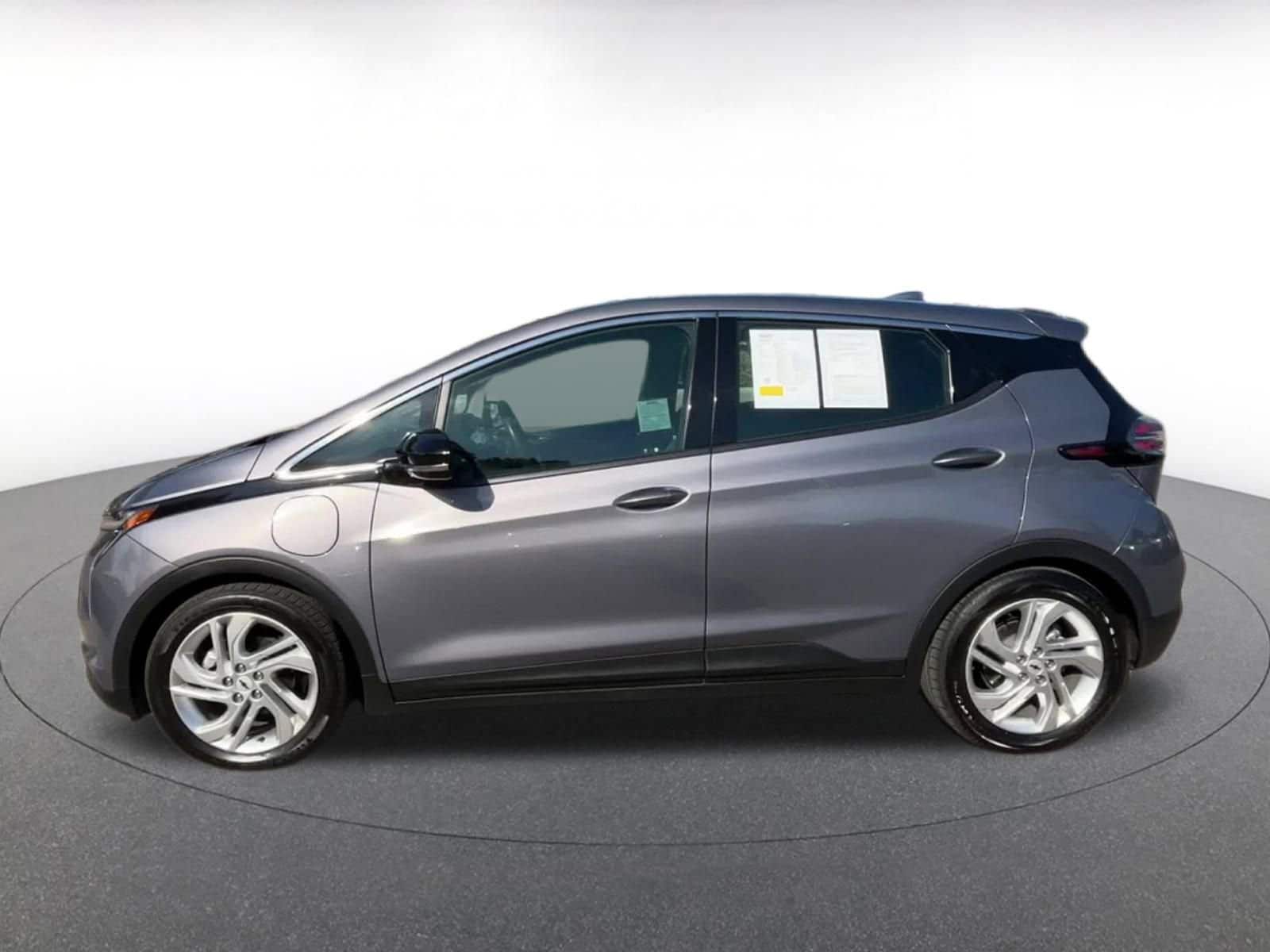 Thumbnail: 2023 Chevrolet Bolt EV - 8