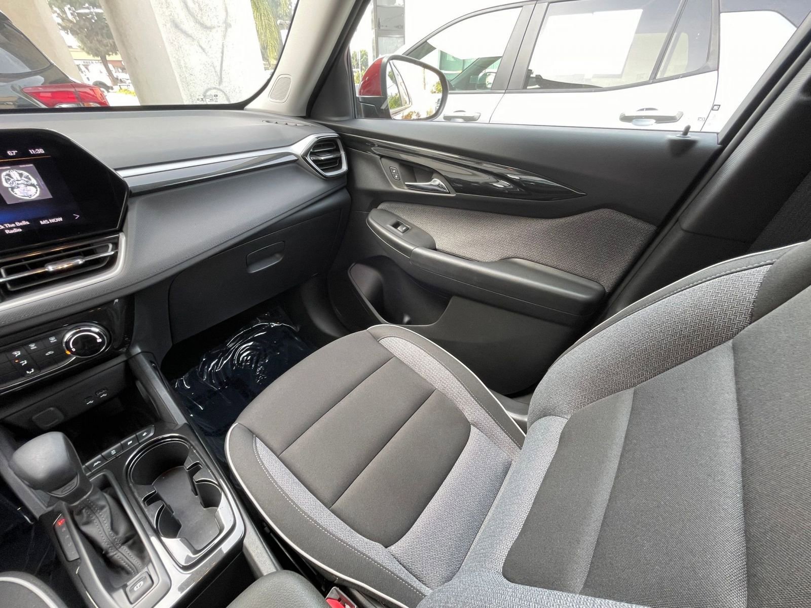 Thumbnail: 2025 Chevrolet TrailBlazer - 35