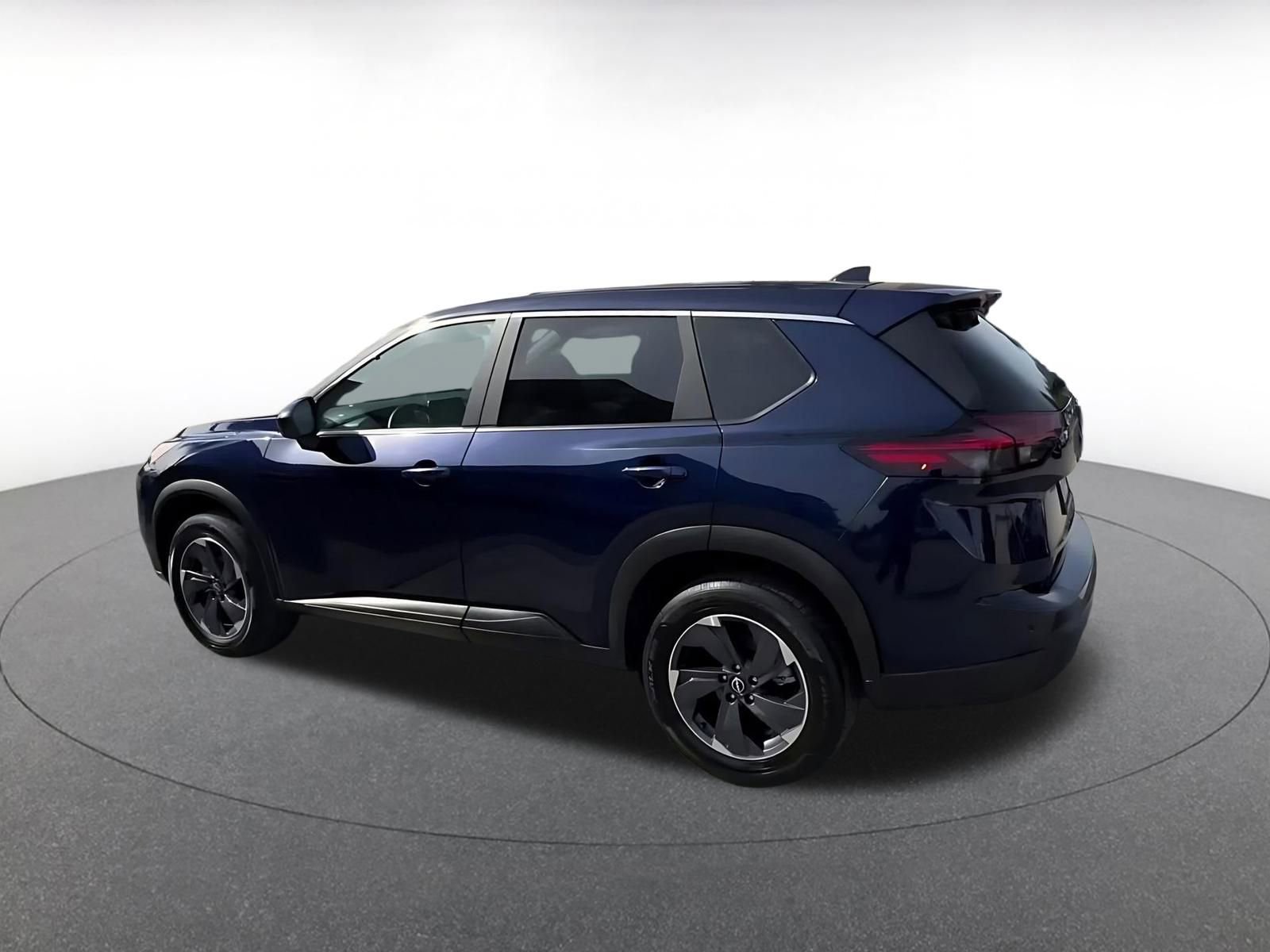 Thumbnail: 2025 Nissan Rogue - 10