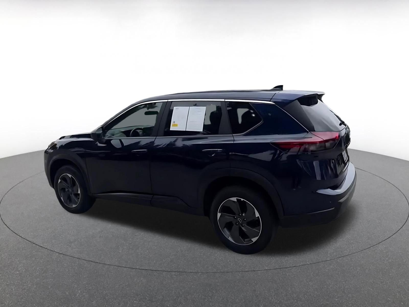 Thumbnail: 2025 Nissan Rogue - 10