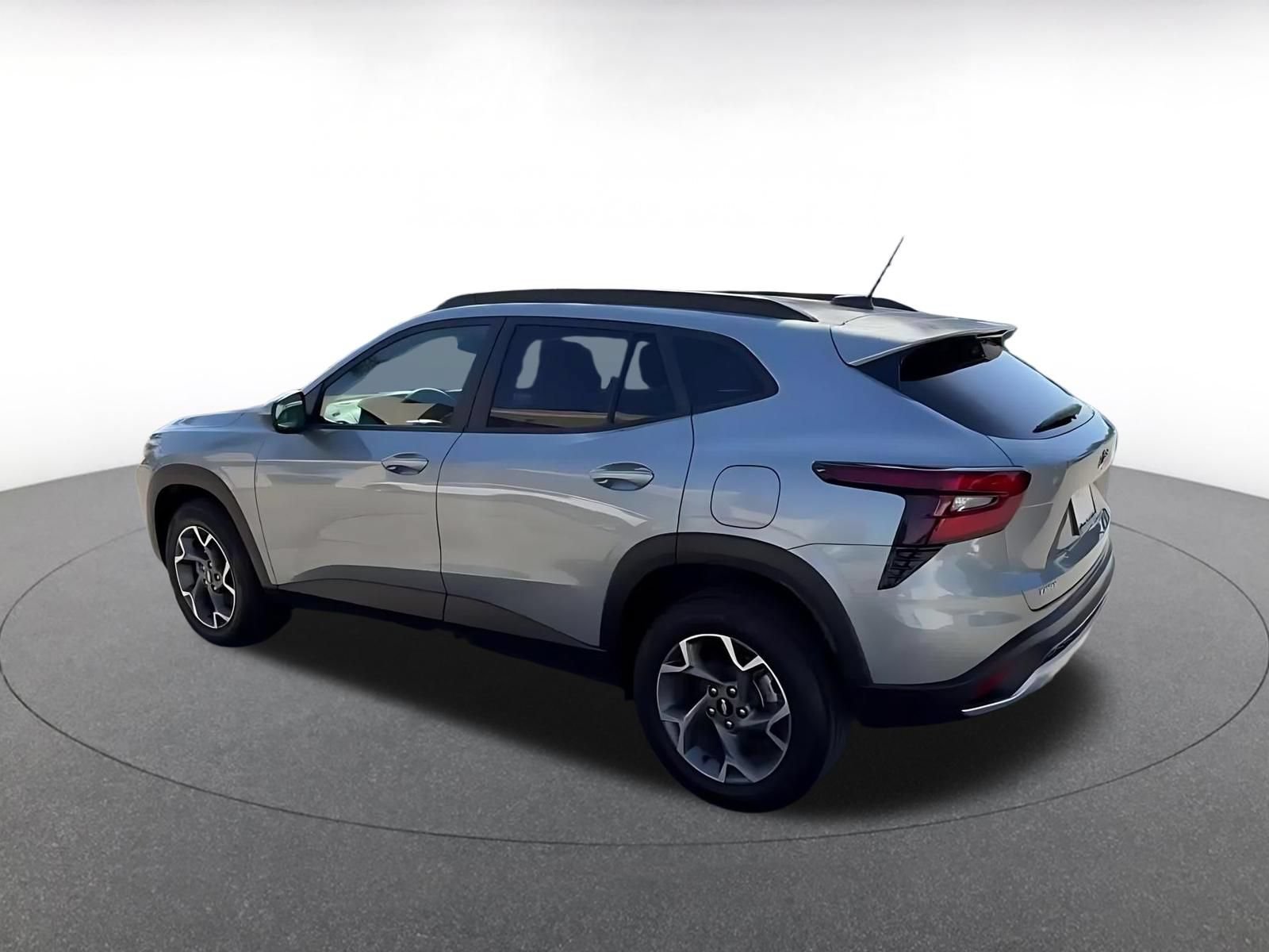 Thumbnail: 2025 Chevrolet Trax - 10
