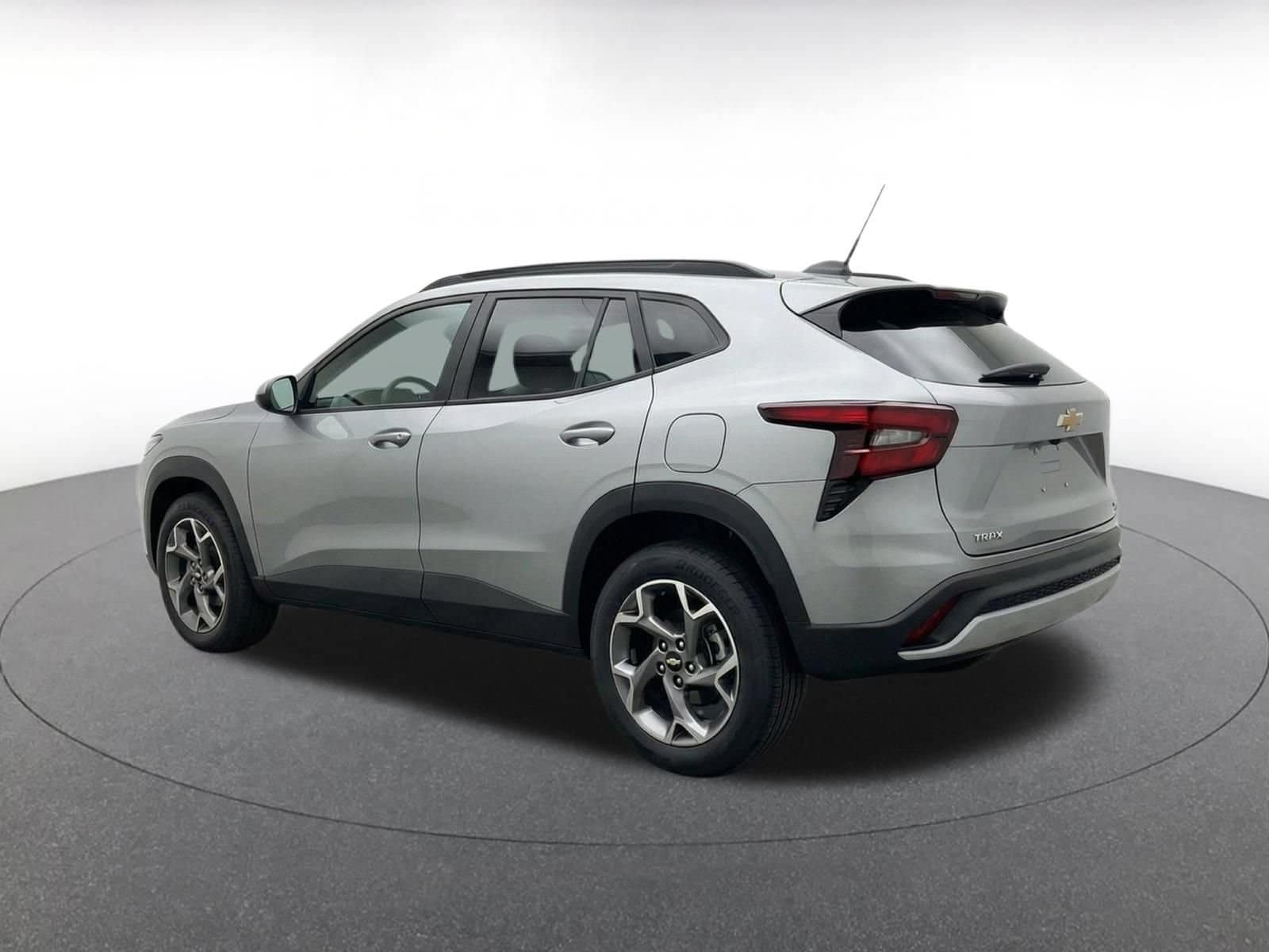 Thumbnail: 2025 Chevrolet Trax - 5