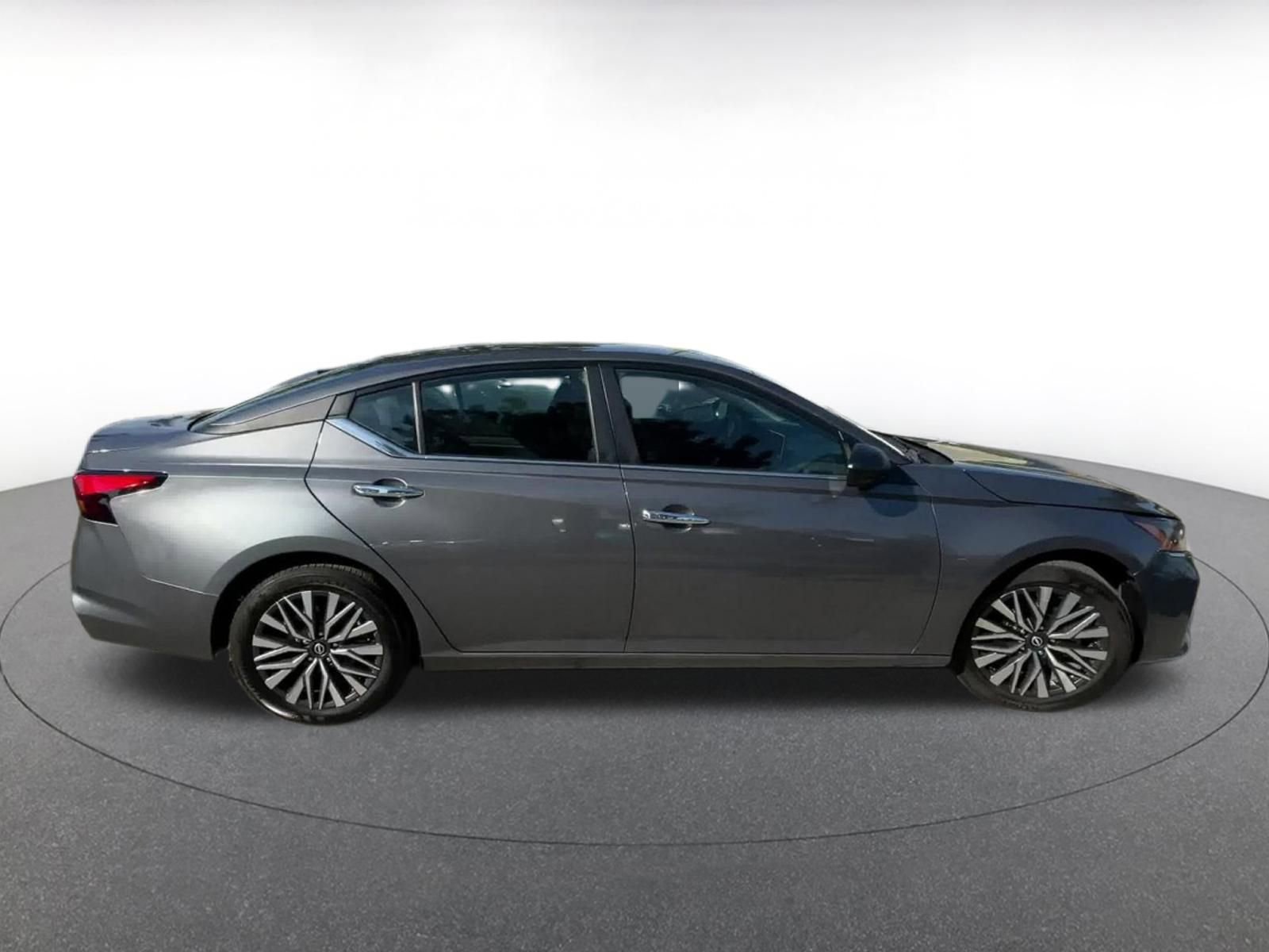 Thumbnail: 2025 Nissan Altima - 16