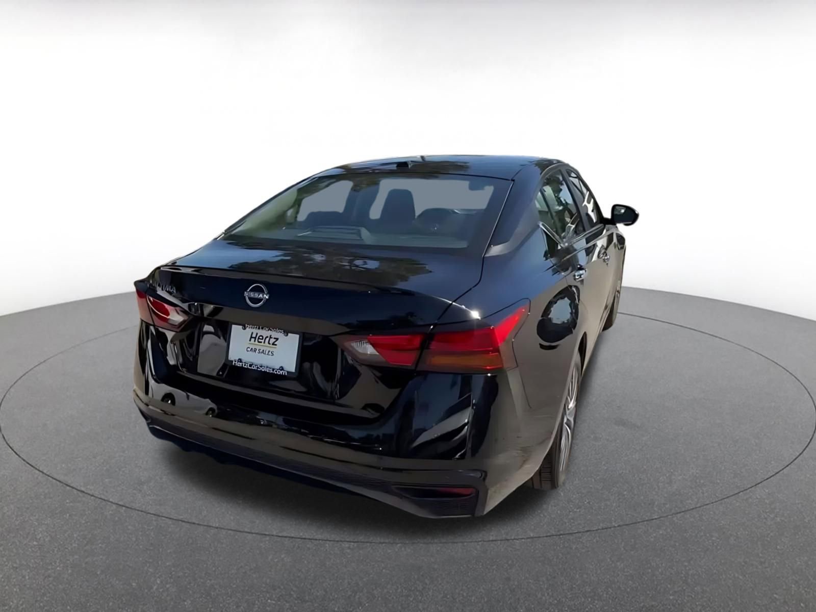 Thumbnail: 2025 Nissan Altima - 15