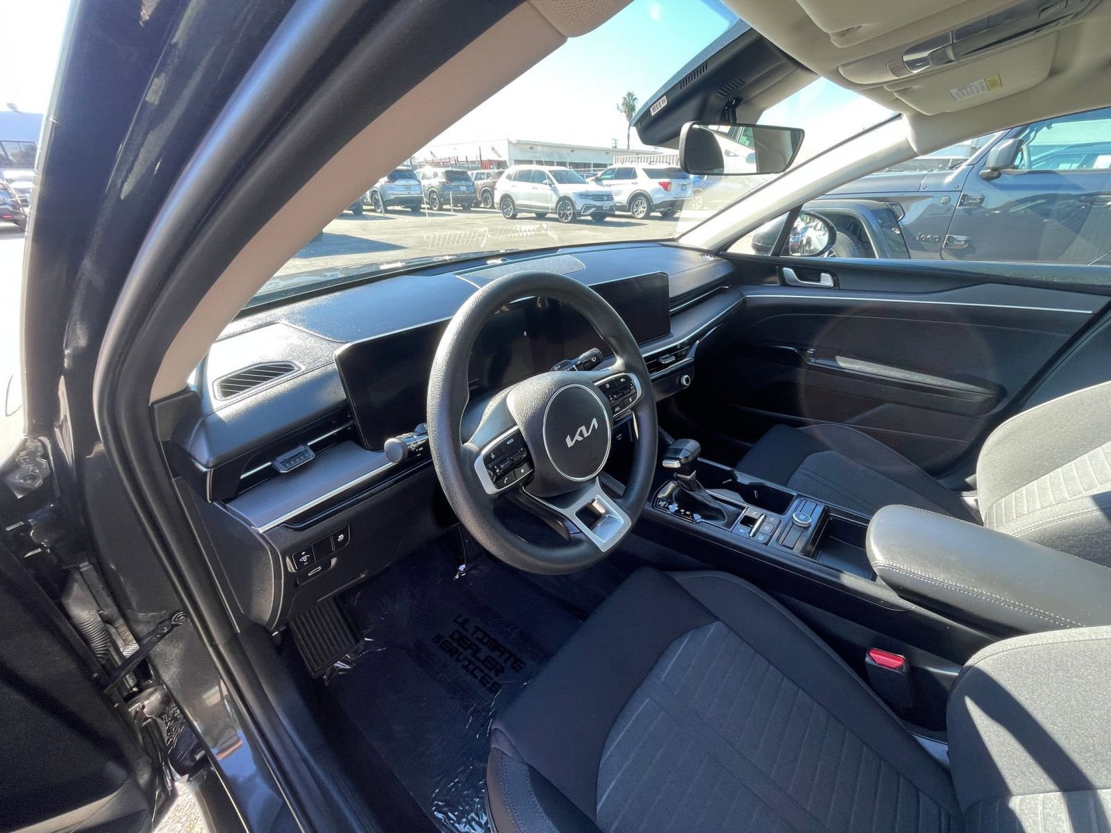 Thumbnail: 2025 Kia K5 - 34