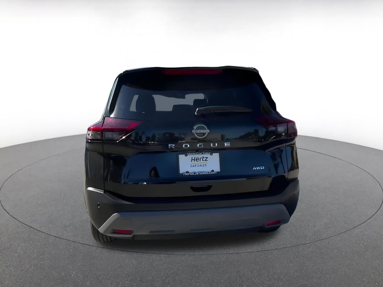 Thumbnail: 2023 Nissan Rogue - 12