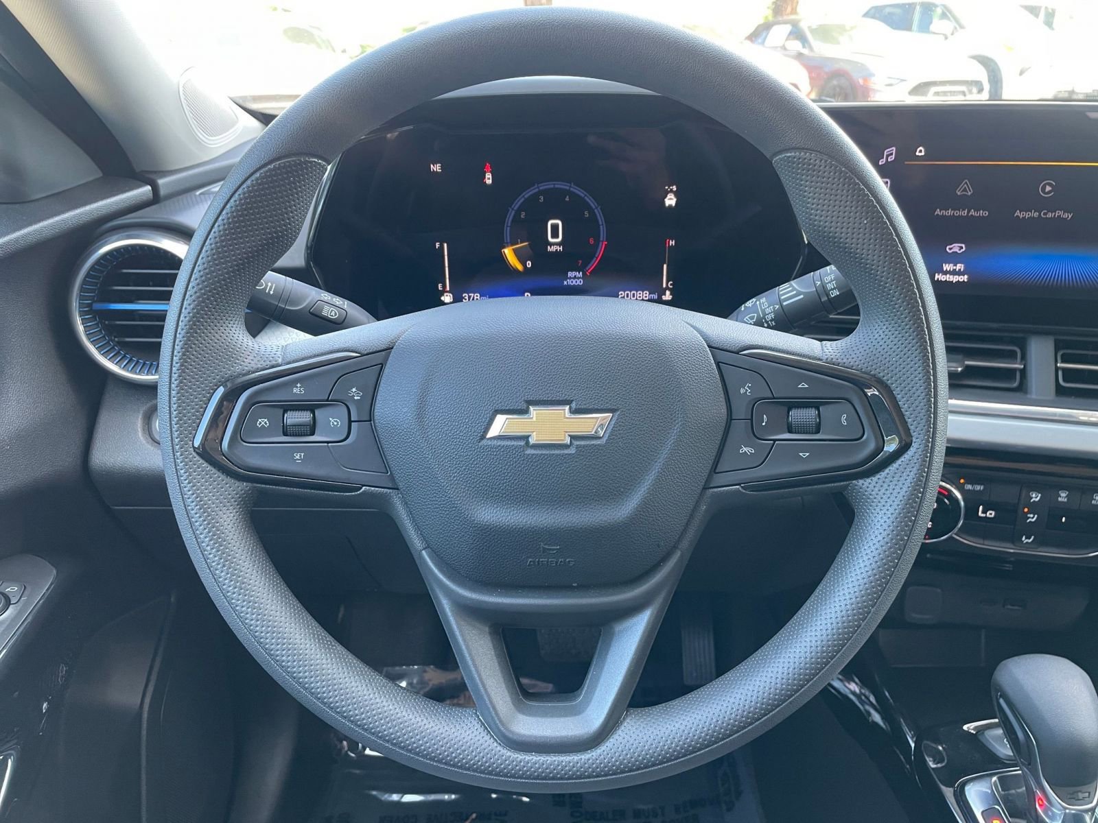 Thumbnail: 2025 Chevrolet Trax - 29