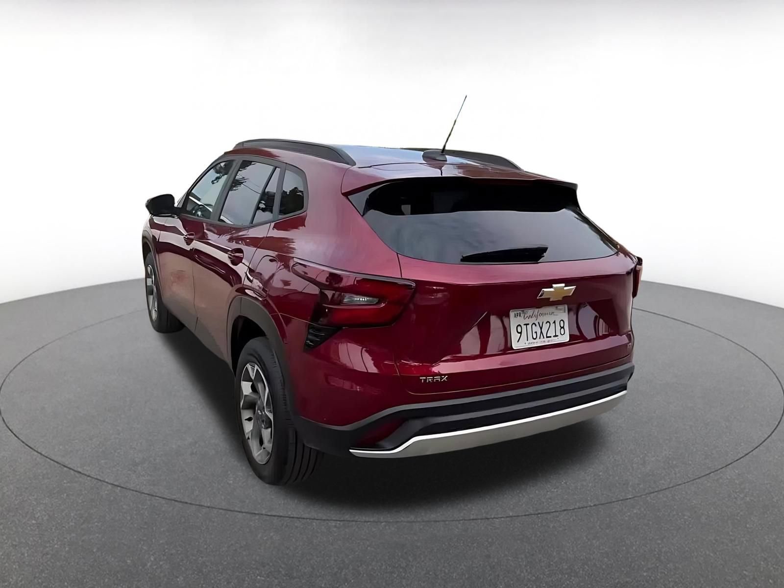 Thumbnail: 2025 Chevrolet Trax - 9