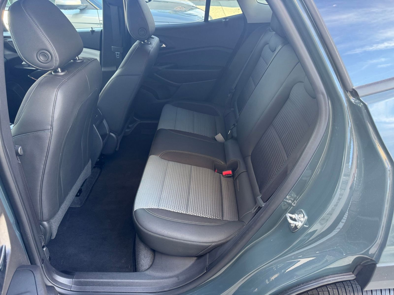 Thumbnail: 2025 Chevrolet Trax - 25