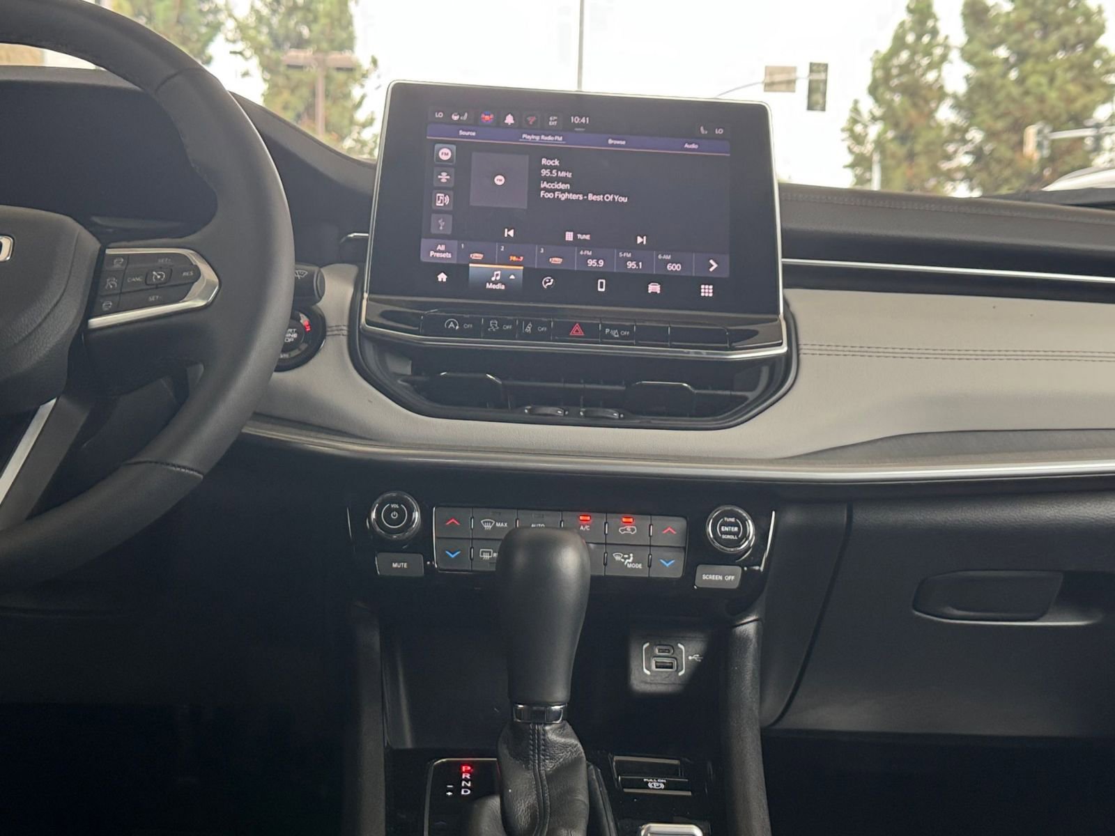 Thumbnail: 2025 Jeep Compass - 21