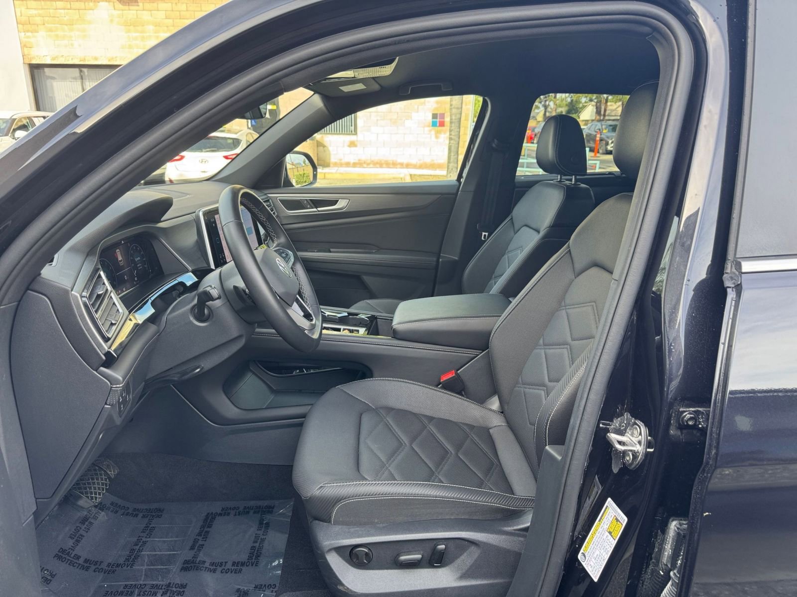 Thumbnail: 2025 Volkswagen Atlas - 28