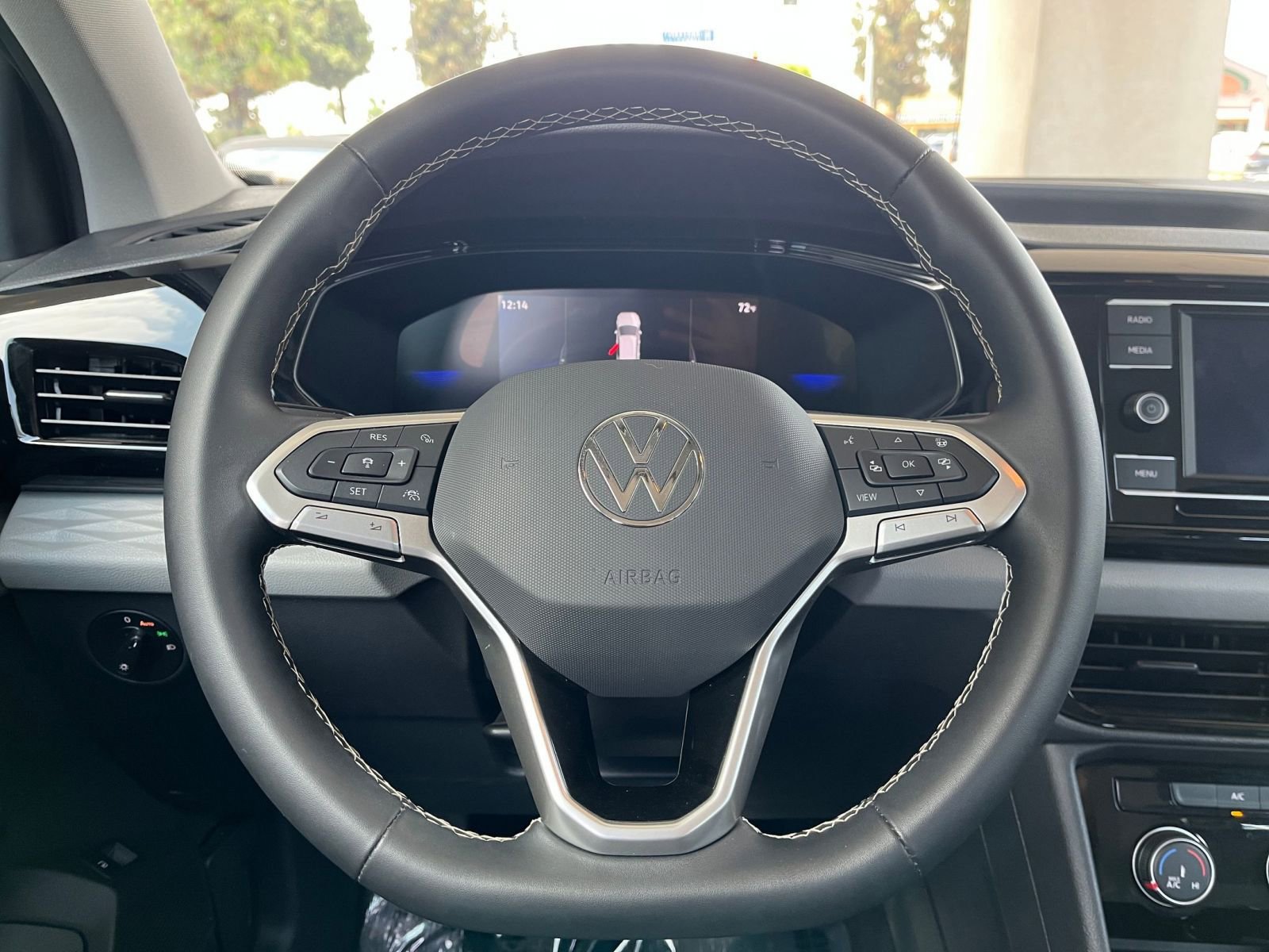 2024 Volkswagen Taos S 28