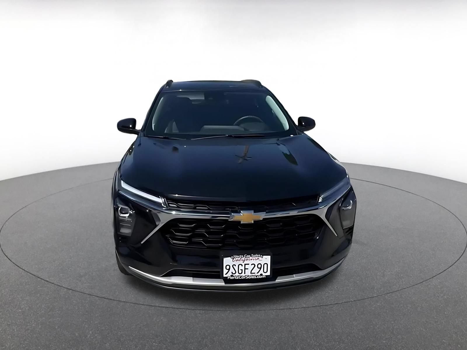 Thumbnail: 2025 Chevrolet Trax - 4