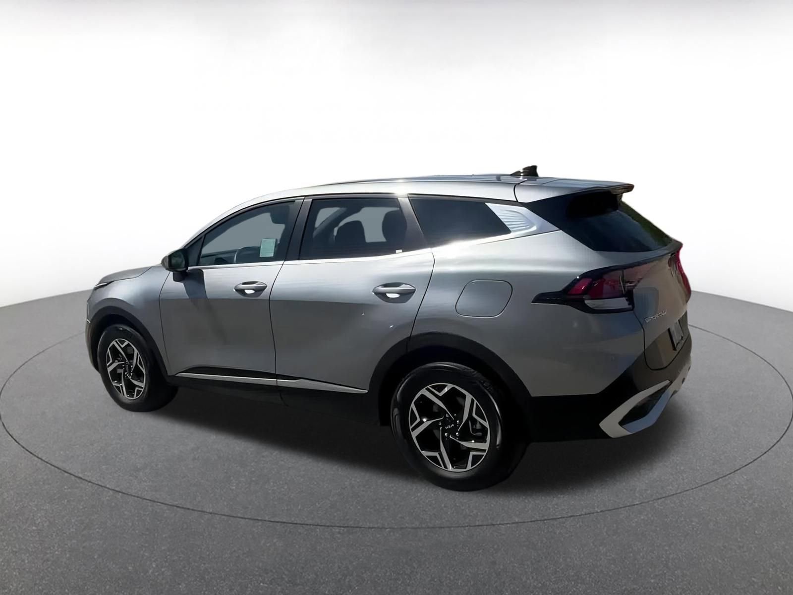 Thumbnail: 2024 Kia Sportage - 10