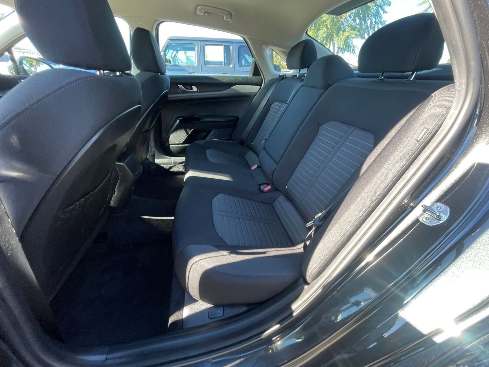 Thumbnail: 2025 Kia K5 - 25