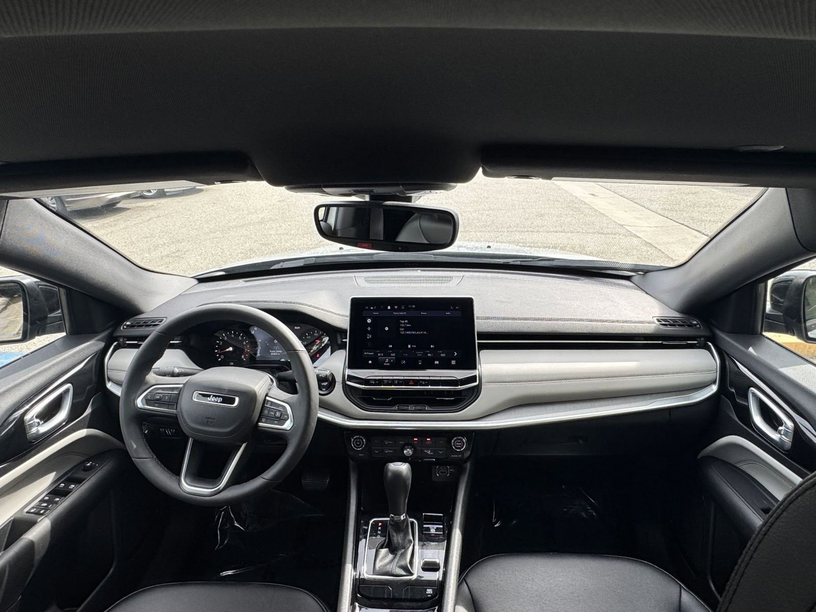 Thumbnail: 2025 Jeep Compass - 34