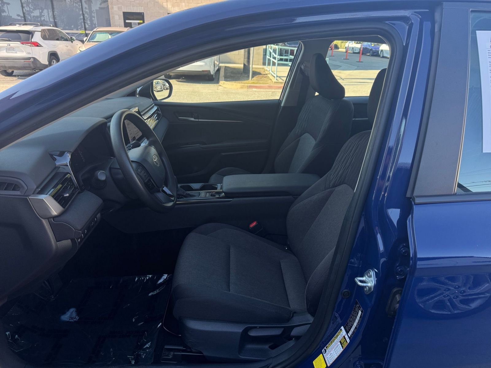 Thumbnail: 2025 Toyota Camry - 25