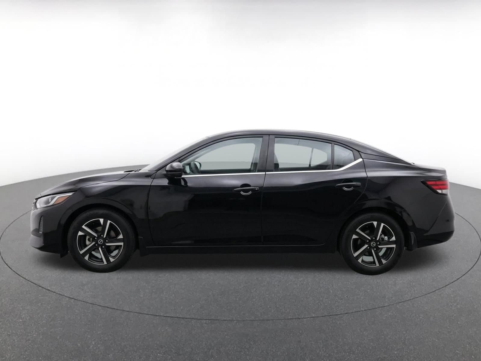 Thumbnail: 2025 Nissan Sentra - 4