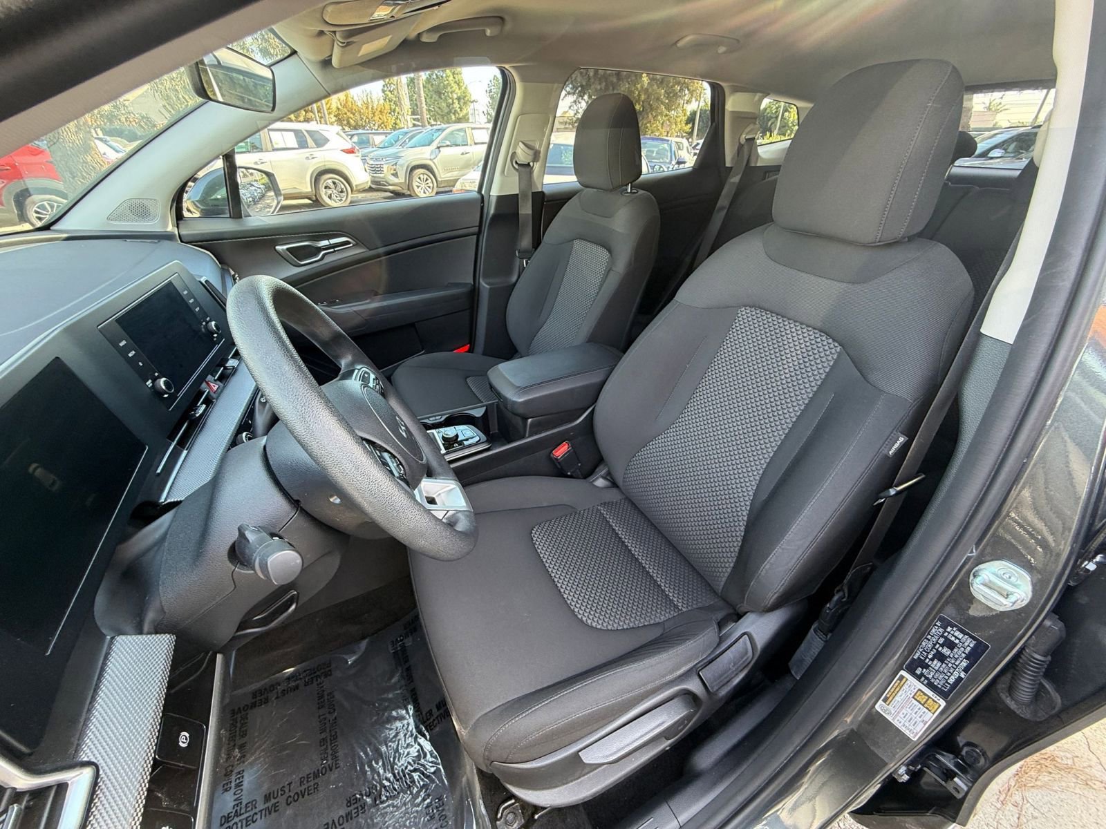 Thumbnail: 2025 Kia Sportage - 32