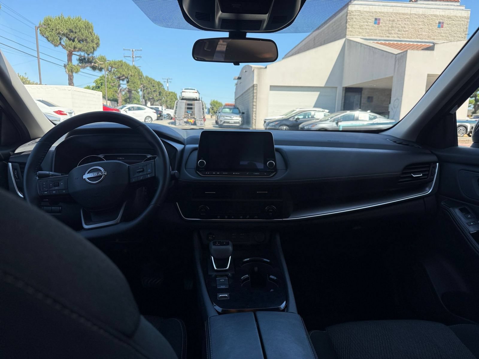 Thumbnail: 2025 Nissan Rogue - 32