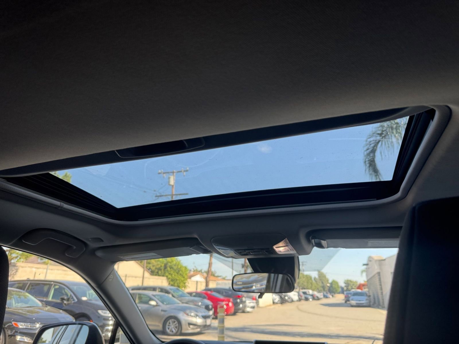 Thumbnail: 2025 Toyota RAV4 - 30